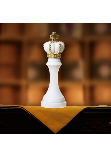 Altın Boya ile Satranç Parçaları Heykeli Uluslararası Satranç Figürinleri Masa Beyaz Kral Şekli Için (Yurt Dışından) fırsatları