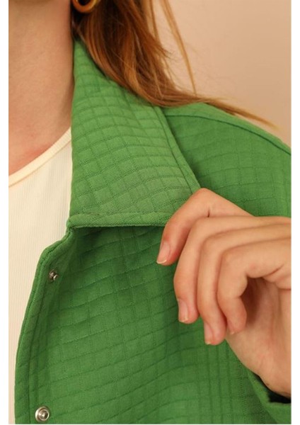 Kapitone Kumaş Gömlek Yaka Oversize/salaş Çıtçıt Detaylı Kadın Ceket-Yeşil fiyatları