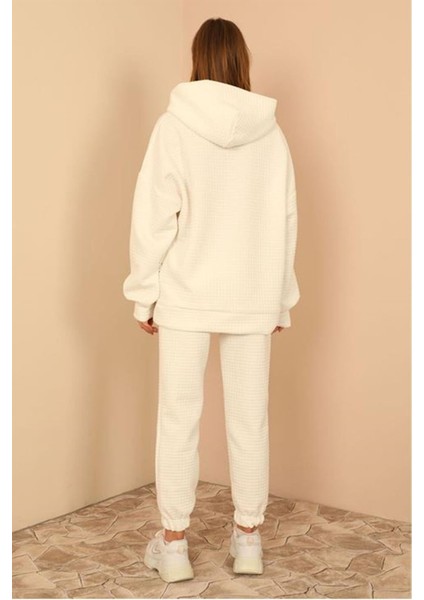 Petek Kumaş Uzun Kol Kapüşonlu Fermuar Detaylı Kadın Sweatshirt-Ekru indirimleri
