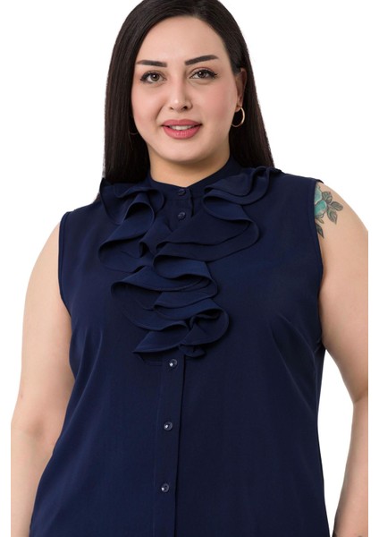 Büyük Beden Yakası Iki Kat Volanlı Düğmeli Kolsuz Koyu Lacivert Gömlek indirimleri