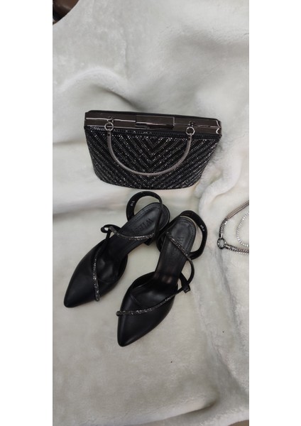 Siyah Taşlı Alçak Topuk Abiye Babet Ayakkabı (Wie At1) - Siyah - 36 - ST01717-SİYAH-36 fırsatları