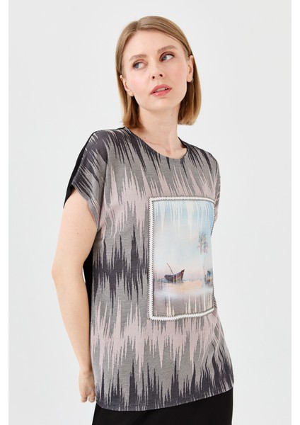 Kadın Sıfır Yaka Desenli Penye T-Shirt Siyah modelleri