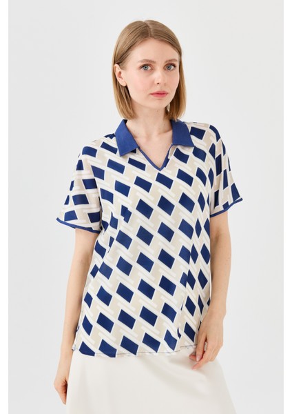 Kadın Polo Yaka Kare Desenli T-Shirt Lacivert fırsatları