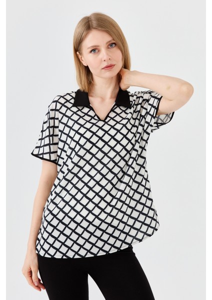 Kadın Polo Yaka Kare Desenli T-Shirt Siyah modelleri