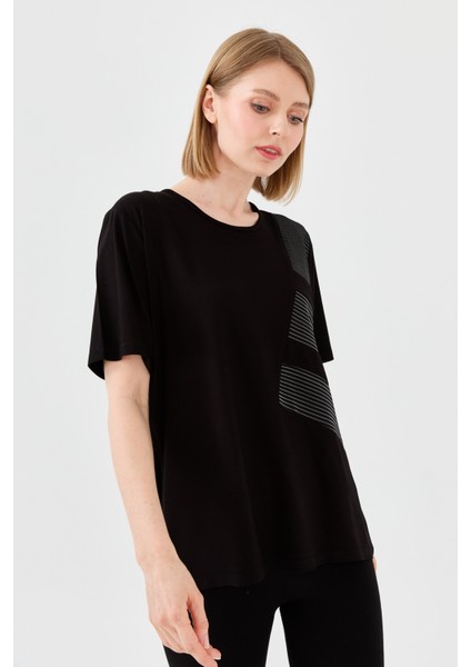 Kadın Sıfır Yaka Zincir Kumaşlı Penye T-Shirt Siyah indirimleri