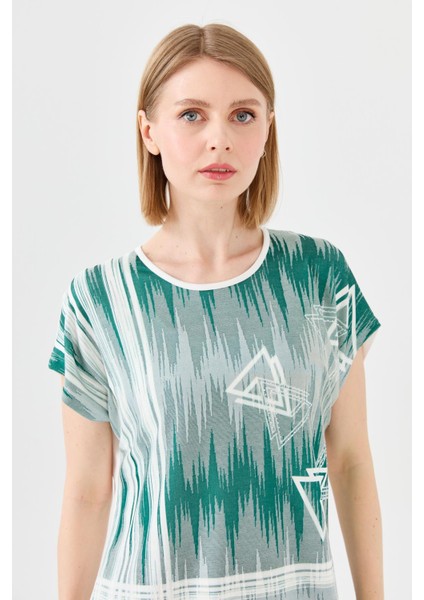Kadın Sıfır Yaka Üçgen Baskılı Penye T-Shirt Kemik