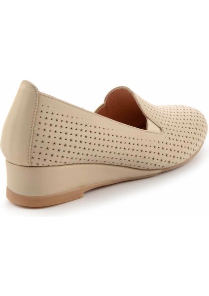 Kadın Dolgu Topuklu Ayakkabı Bej Renk Hakiki Deri ile Şık ve Rahat fırsatları