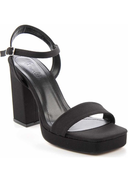 Mat Siyah Saten Kadın Klasik Topuklu Ayakkabı K05215161438 modelleri