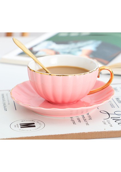 Avrupa Seramik Işık Lüks Tabağı Seti ile Sevimli Kahve Fincanı Porselen Modern Basit Öğleden Sonra Çay Bardağı Ofis Drinkware 200ML | Kahve Kupası ve tabak Setleri (Yurt Dışından)