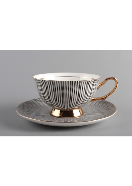 Avrupa Noble Kemik Çini Kahve Fincanı Tabağı Kaşık Seti 200 ml Lüks Seramik Kupa Üst Sınıf Porselen Çay Kupası Cafe Parti Drinkware | Kupalar (Yurt Dışından)