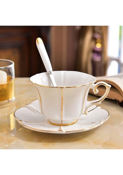 Kemik Çini Çay Bardağı Da Tabağı Kaşık Seti Cafe Seramik Kahve Fincanı Zarif Gelişmiş Porselen Çay Fincanı Düğün Hediyesi | Çan Kuleleri (Yurt Dışından) fiyatları