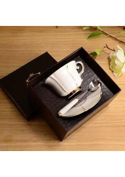Kemik Çini Çay Bardağı Da Tabağı Kaşık Seti Cafe Seramik Kahve Fincanı Zarif Gelişmiş Porselen Çay Fincanı Düğün Hediyesi | Çan Kuleleri (Yurt Dışından) fırsatları