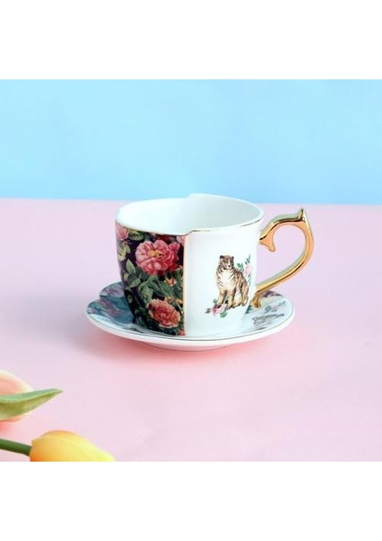 Avrupa Altın Boyama Retro Lüks Kupası ve Daire Kişilik Komik Kahve Seti Öğleden Sonra Seramik Çay Kupası | Kupalar (Yurt Dışından)
