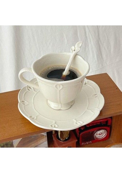 Vintage Basit Bardaklar Beyaz Avrupa Süt Kupa Drinkware Gereçleri Kahve Fincanı Çevre Dostu Porselen Hediye Taza Ev Drinkware DF50BD | Kahve Kupası ve tabak Setleri (Yurt Dışından) indirimleri