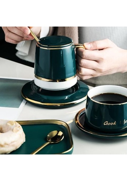 Avrupa Kahve Kupaları Ev Drinkware Temel Öğleden Sonra Çay Bardağı Seti Retro Seramik Kahve Fincanı ve Daire Hediye Kutusu Paketi | Kahve Kupası ve tabak Setleri (Yurt Dışından)