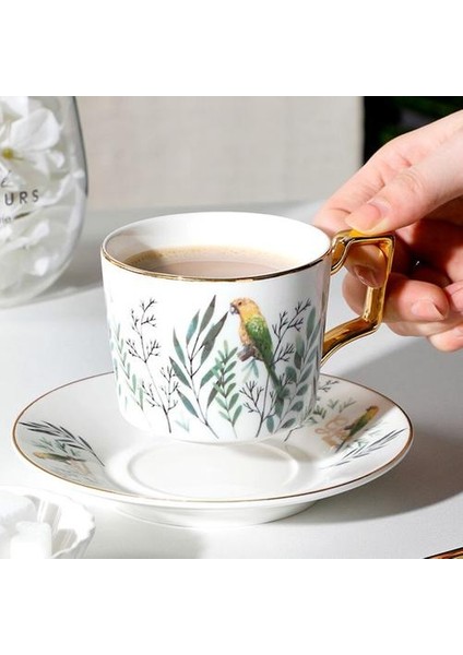 Seramik Kahve Fincanı ve Tabağı Avrupa Çay Seti Muhteşem Altın Rim Öğleden Sonra Çiçek Çay Ev Teaware Porselen | Kahve Kupası ve tabak Setleri (Yurt Dışından)