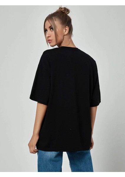 Oversize Unisex Gülen Yüz Baskılı Siyah Tshirt- Daxis Sportwear Company fiyatları