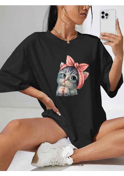 Kadın Sevimli Kedi Baskılı Oversize Tshirt Daxis Sportwear Company modelleri