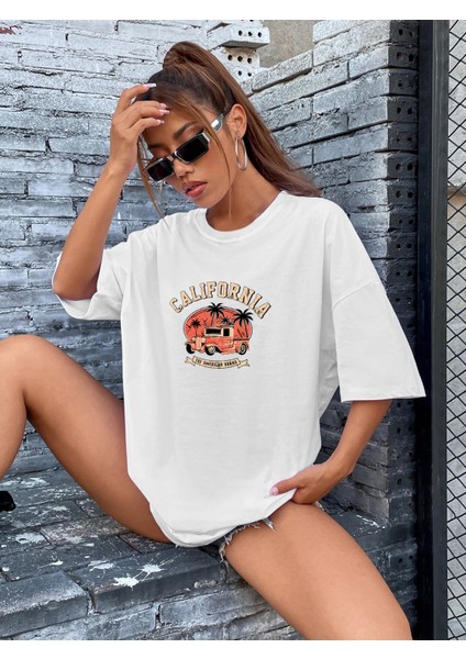 Kadın Californiya Baskılı Oversize Tshirt Daxis Sportwear Company