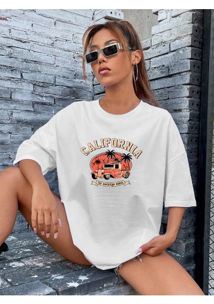 Kadın Californiya Baskılı Oversize Tshirt Daxis Sportwear Company fırsatları