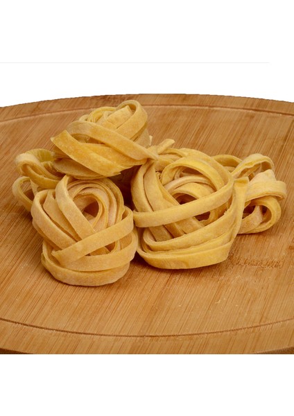 Ev Yapımı Havuçlu Zerdeçallı Fettucini Erişte Yeni Mahsül 250 gr