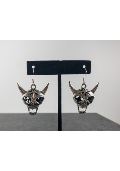 Kuru Kafa Gotik Küpe fırsatları