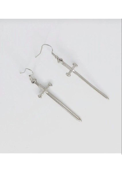 Gotik Kılıç Küpe