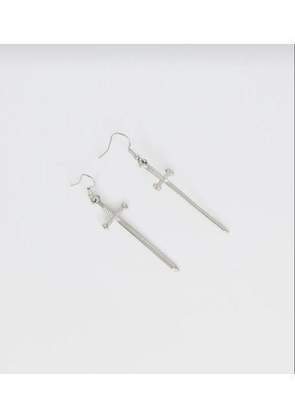 Gotik Kılıç Küpe modelleri