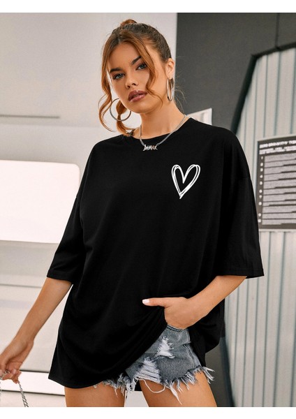 Kadın Küçük Kalp Baskılı Oversize Tshirt Daxis Sportwear Company