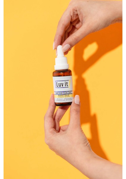 Luv it! Aydınlatıcı C Vitamini Serumu (Vitamin C + Hyaluronic Acid + Panthenol + Niacinamide) 30 ml