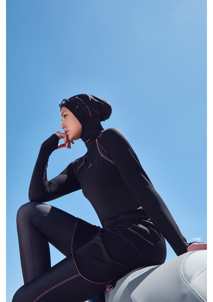 Performans Serisi Omuz Gizli Fermuar Detaylı Siyah Likralı 4 Parça Tesettür Mayo Takımı H-Per 30 modelleri