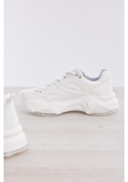 Bağcıklı Yüksek Taban Kadın Sneaker fırsatları