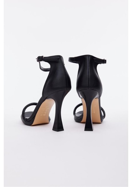 Taşlı Bilekbantlı Kadın Topuklu Ayakkabı fırsatları