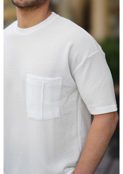 Cep Detaylı Oversize Örme T-Shirt - Beyaz