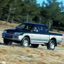 Silbak Mitsubishi L200 1996-2006 Ön Cam Silecek Takımı Silgeç Seti 48X48CM