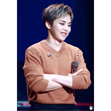 Anime And Your World Exo Xiumin  Defter 1 Adet Özel Tasarım A4 Boyutu 21*29 cm Telli Çizgili Büyük Boy Defter