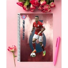 Anime And Your World Messi Ronaldo Mbappe Futbolcular Defter 1 Adet Tasarım A5 Boyutu 15*21 cm  Telli Çizgisiz Orta Boy 