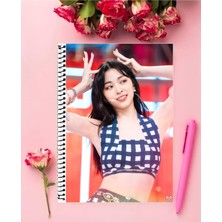 Anime And Your World Ryujin Itzy Defter 1 Adet Özel Tasarım A4 Boyutu 21*29 cm  Telli Çizgisiz Büyük Boy defter