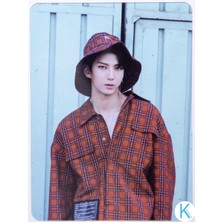 Anime And Your World Vixx Lr  Defter 1 Adet Özel Tasarım A4 Boyutu 21*29 cm  Telli Çizgisiz Büyük Boy defter