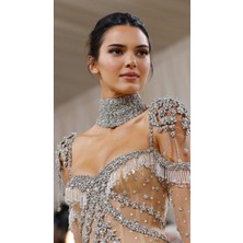 Anime And Your World Kendall Jenner  Defter 1 Adet Özel Tasarım A4 Boyutu 21*29 cm Telli Çizgisiz Büyük Boy Defter