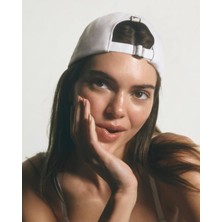 Anime And Your World Kendall Jenner  Defter 1 Adet Özel Tasarım A4 Boyutu 21*29 cm Telli Kareli Büyük Boy Defter