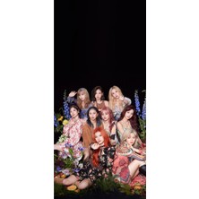 Anime And Your World  Twice Kpop Defter 1 Adet Özel Tasarım A4 Boyutu 21*29 cm Telli Kareli Büyük Boy Defter