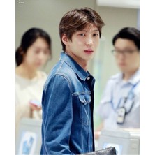Anime And Your World Vixx Lr Defter 1 Adet Özel Tasarım A4 Boyutu 21*29 cm Telli Kareli Büyük Boy Defter