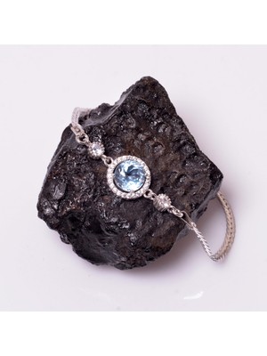Taş Sandığı Mavi Topaz Taşı Gümüş Kordonlu Bileklik
