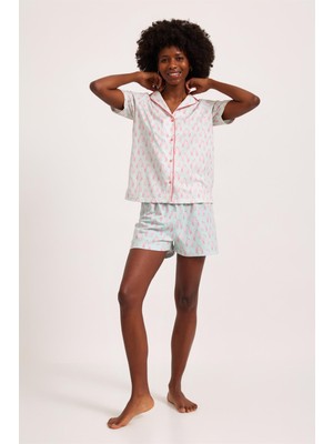 Fun Giraffe Baskılı Kadın Şort Yeşil