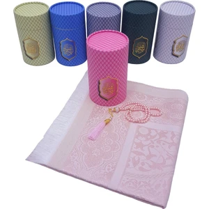 Çeyizlik Hediyelik Kutulu Pembe Seccade Seti Lüks Tafta Seccade Inci Tesbih