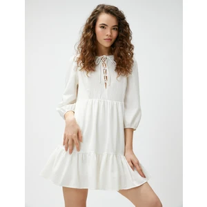 Uzun Kollu Elbise Bağlama Detaylı Volanlı Viskon Karışımlı