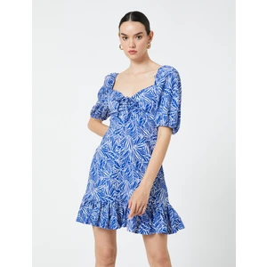 Tropikal Desenli Mini Elbise Kalp Yaka