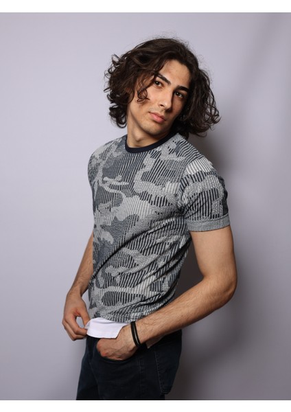 Gri Renk Cizgili Hafif Likralı Bisiklet Yaka T-Shirt fiyatları