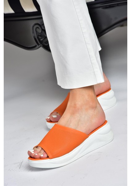 P713330409 Turuncu Kalın Tabanlı Günlük Kadın Terlik modelleri